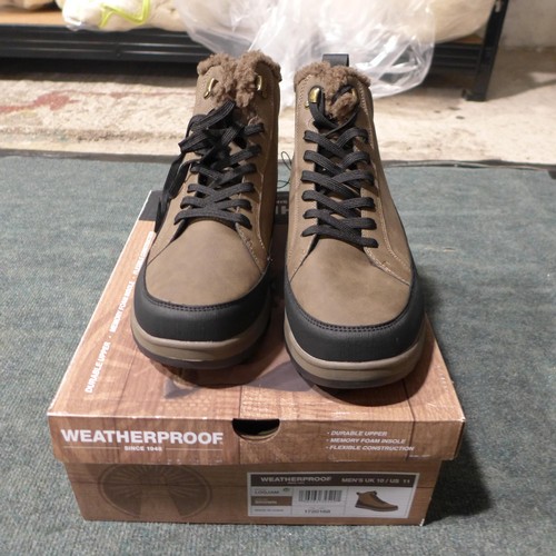 3249 - Pair of men's weatherproof brown boots, UK size 10 *This lot is subject to VAT