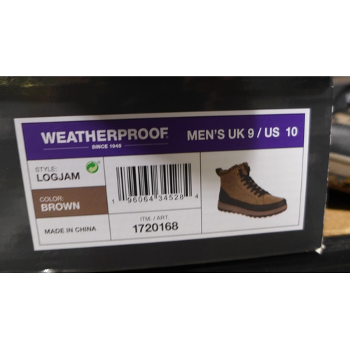 3254 - Pair of men's weatherproof brown boots, UK size 9 *This lot is subject to VAT