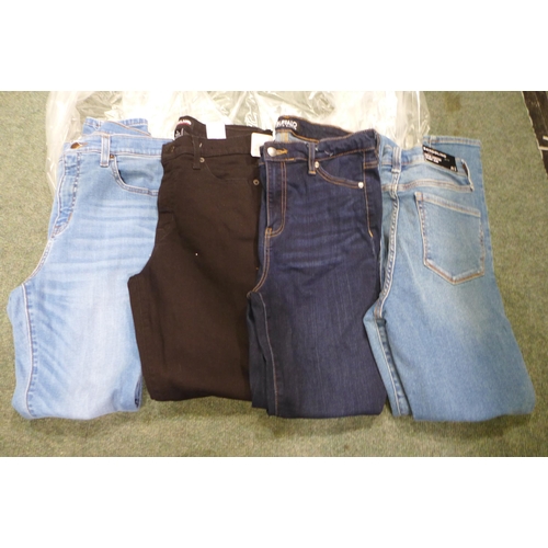 3257 - Small Assortment of Women's Jeans - mixed sizes/styles * this lot is subject to VAT