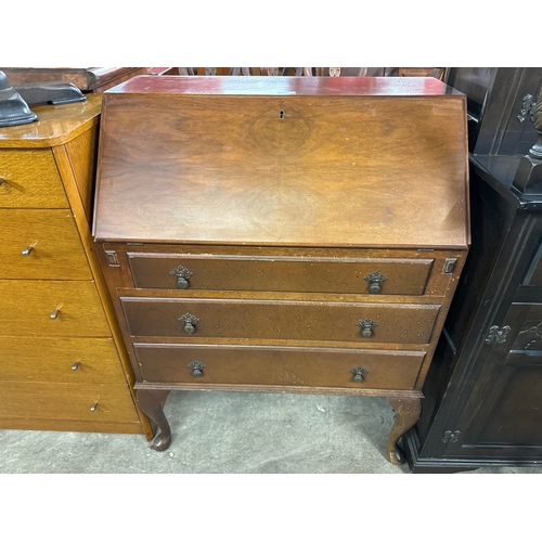 233 - An oak bureau