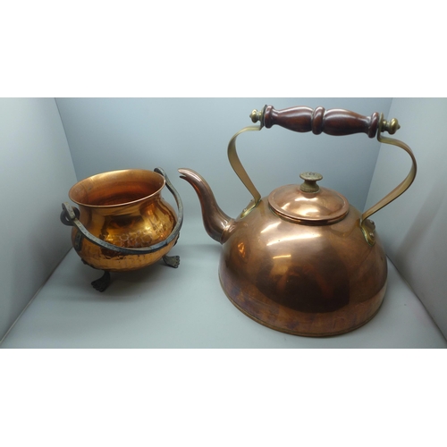 1001 - Two boxes of mixed copper; kettles, bellows, jelly mould, etc.