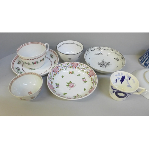 652 - A collection of Georgian porcelain, two pieces a/f, a Chinese blue and white cup and saucer, saucer ... 