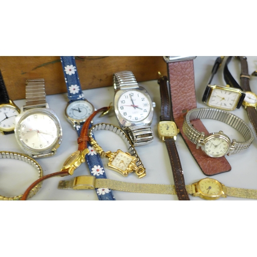 656 - A collection of wristwatches