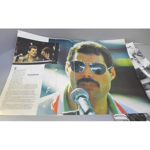 678 - A Queen Tour 82 official programme and a James Hunt News of The World black and white press photogra... 