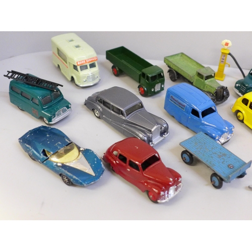 689 - A collection of Dinky and Corgi Toys die-cast model vehicles, some modern, some playworn