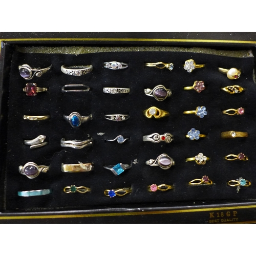 704 - A box of mixed costume jewellery, earrings, fashion rings, bead necklaces, etc., and a set of Thomas... 