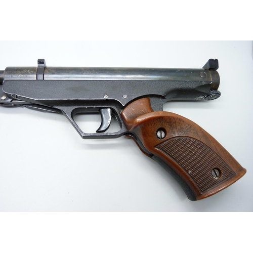 795 - A Spanish 0.177 calibre target pistol