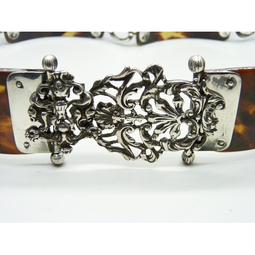 796 - A Victorian silver and tortoiseshell nurse's belt, London 1895, tortoiseshell a/f