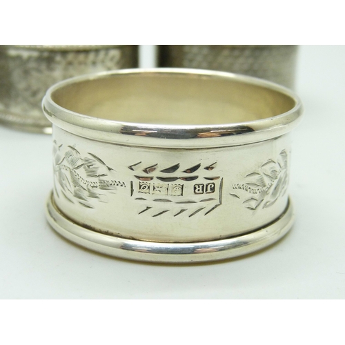 797 - Five silver napkin rings, 90g