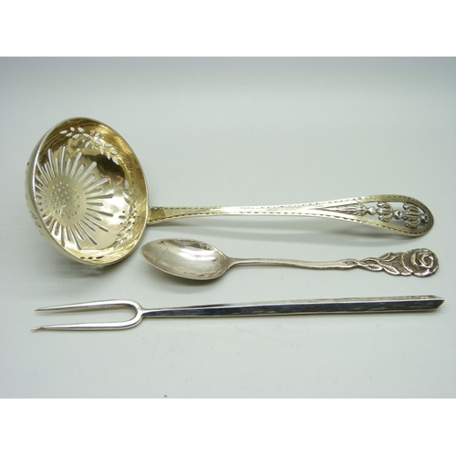 798 - A continental silver ladle and other continental silver, 88g