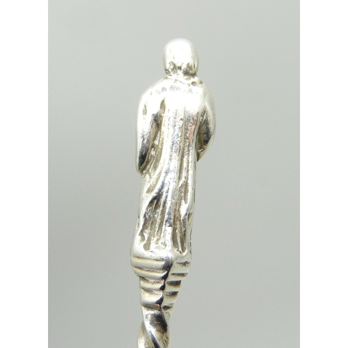 813 - A silver Apostle spoon, London 1902, 49g