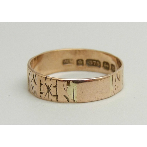 867 - A 9ct rose gold wedding ring, Birmingham 1901, 1.8g, O