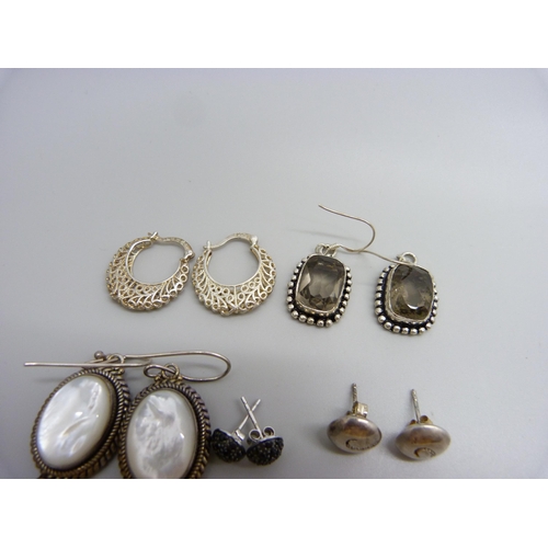 886 - A pair of Suati silver and mother of pearl drop earrings, a pair of white metal stone set earrings o... 