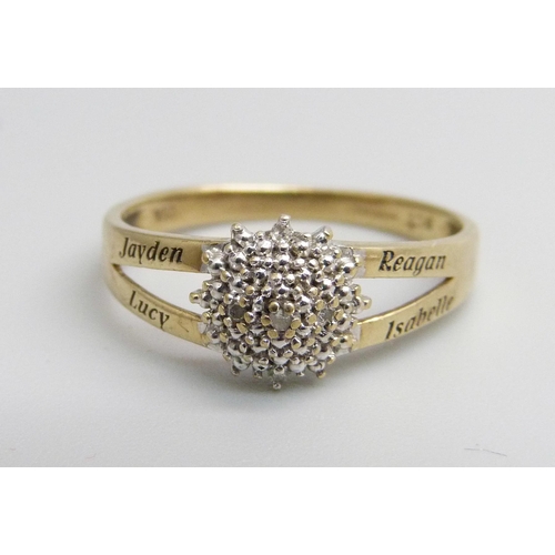 900 - A 9ct gold and diamond cluster ring, 1.9g, O