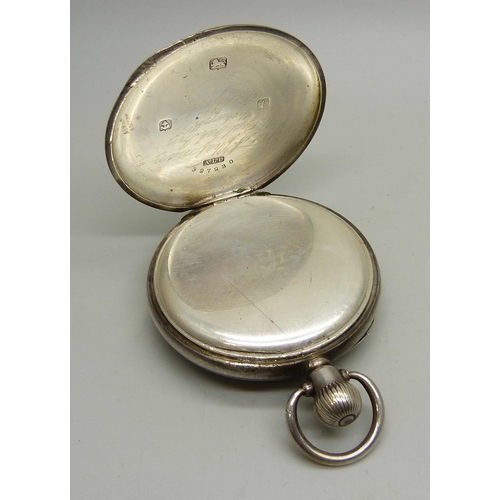 906 - A silver cased pocket watch, Birmingham, 1918