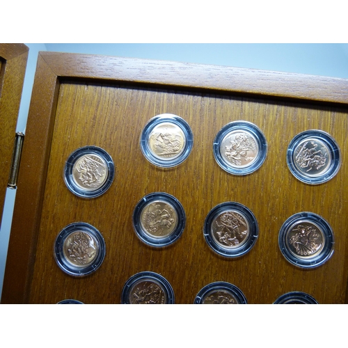 916 - A set of thirty-one full sovereign gold coins, Elizabeth II Eightieth Birthday Sovereign Collection ... 