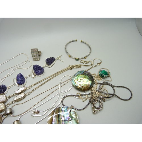 958 - A collection of silver, white metal and silver plated jewellery set with stones and abalone