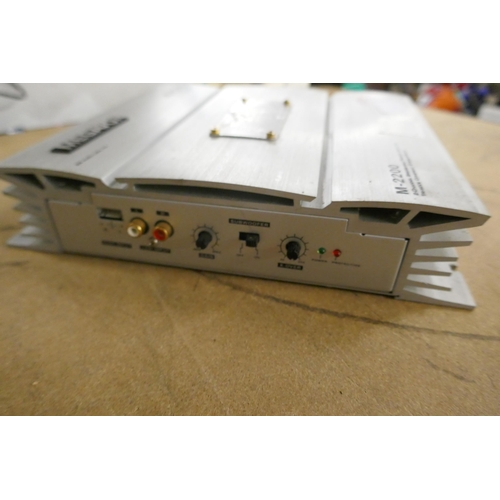 2121 - A Megavox 400w M-2200 2-channel bridgeable car amplifier (used)