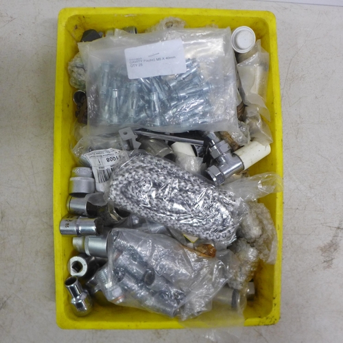 2015 - 2 Trays of assorted plumbing fittings and tools