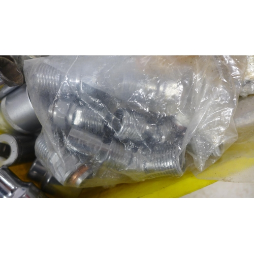 2015 - 2 Trays of assorted plumbing fittings and tools