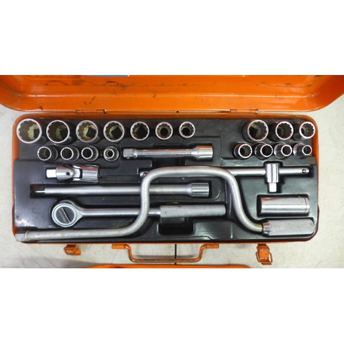 2021 - A Draper 25AM 1/2” square drive socket set and Bahco ratchet spanner set with a quantity of assorted... 