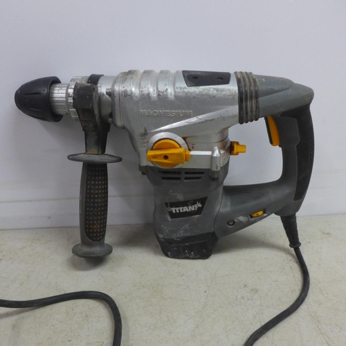 2048 - A Titan Magnesium TTB278SDS 240v SDS breaker hammer drill