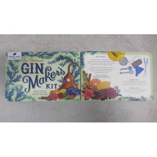 2078 - 6 x Sandy Leaf Farm  “The Ultimate Gin Making kit” sets