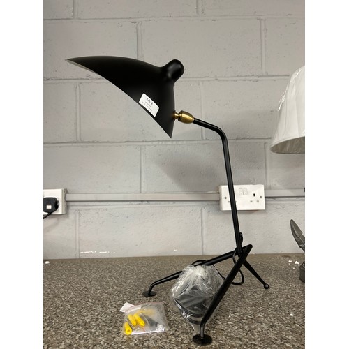 1404 - A Serge Moville angle table light - RRP £70