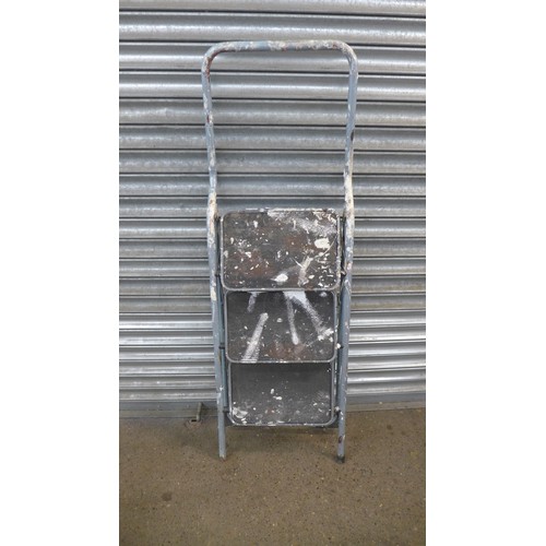 2182 - Two aluminium stepladders and a set 3-rung safety steps