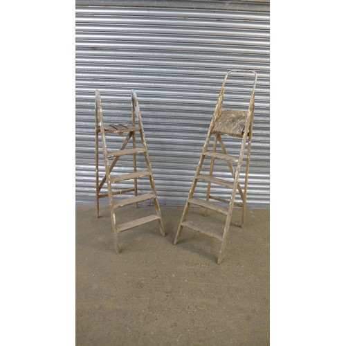 2186 - Two wooden 5-rung stepladders