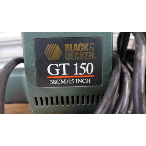 2214 - A Black and Decker GT150 38cm/15