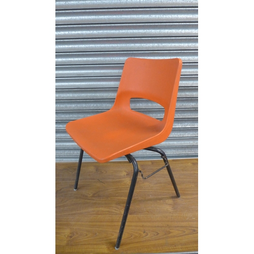 2249 - 76 Stacking and interlocking plastic chairs with metal legs