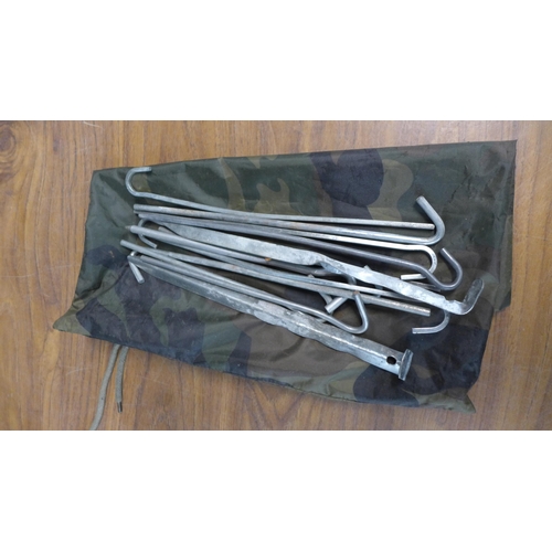 2291 - Assorted camouflage camping items including sheets, pegs and cords