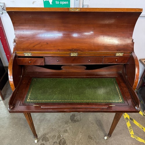 134 - A Victorian mahogany lady's cylinder bureau, manner of Gillows, Lancaster