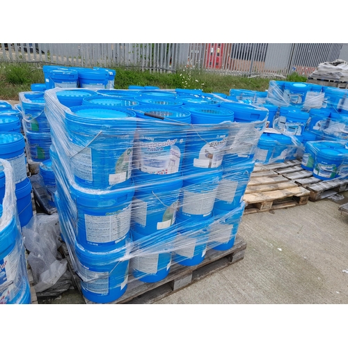 59 - Approx 15 full and part pallets of exterior render. Lot will be sold in situ at Wellingborough, Nort... 