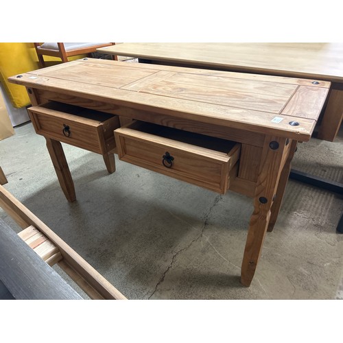 1589 - A Pine two drawer desk/console table