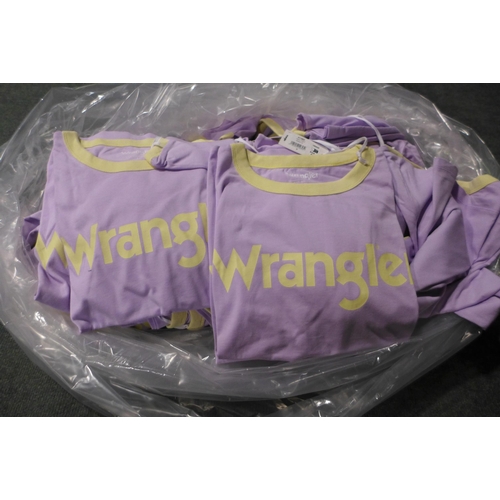 3005 - Quantity of women's violet Wrangler T-shirts, mixed size * this lot is subject to VAT