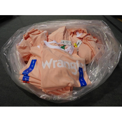 3049 - Quantity of women's peach Wrangler T-shirts - mixed size * this lot is subject to VAT