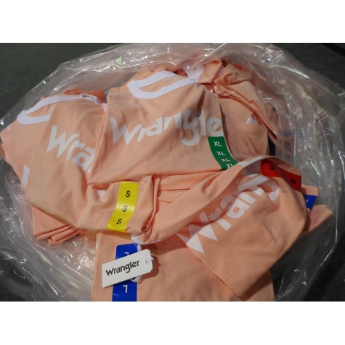 3049 - Quantity of women's peach Wrangler T-shirts - mixed size * this lot is subject to VAT