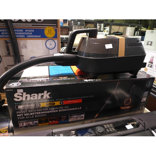 3058 - Shark Corded Cylinder Vacuum Cleaner  - This lot requires a UK adaptor, Original RRP £189 + VAT  (32... 