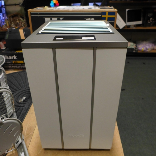 3063 - Woods LD40 Dehumidifier   - This lot requires a UK adaptor (326-35) *This lot is subject to vat