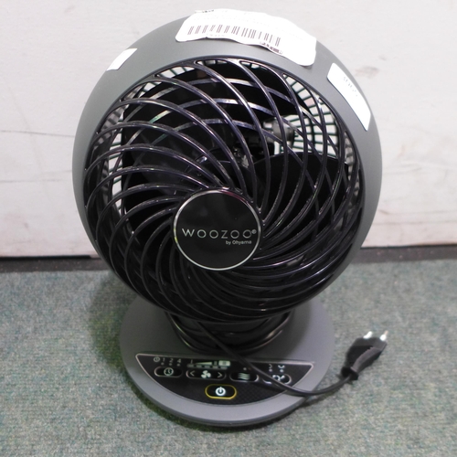 3065 - Iris Woozoo Grey Desk Fan - No Remote - This lot requires a UK adaptor (326-135) *This lot is subjec... 