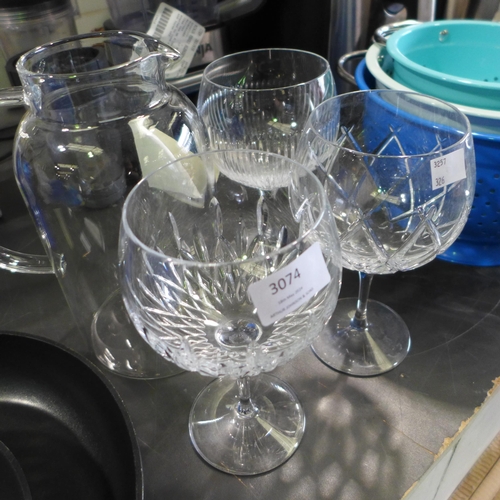 3074 - 3x Journeys Gin Glasses, King Crystal 2.2L Pitcher - Damaged  (326-116,138) This lot is subject to v... 