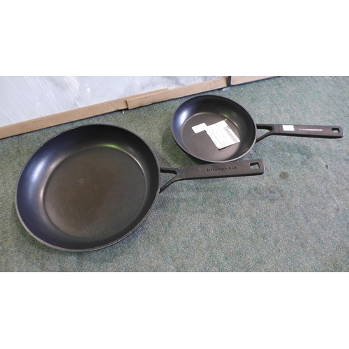 3075 - 2x Kitchenaid Frying Pan's   (326-131) This lot is subject to vat