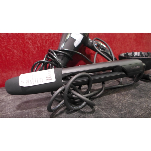 3105 - Babyliss Hydro Fusion Hair Dryer And Babyliss Super Styler Hair Straightner's  - This lot requires a... 