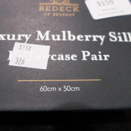 3159 - Pack Of 2 Bedeck Of Belfast Luxury Mulberry Silk Pillow Cases   (326-381) This lot is subject to vat