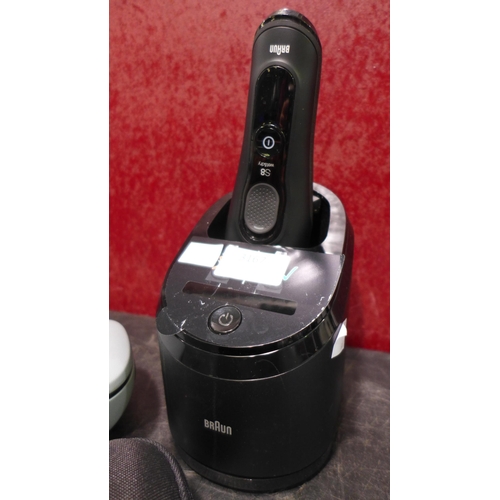 3167 - Braun Series 8 Shaver - This lot requires a UK adaptor (326-471) *This lot is subject to VAT