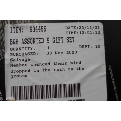 3173 - Bayliss & Harding Gift Set   (326-414) This lot is subject to vat