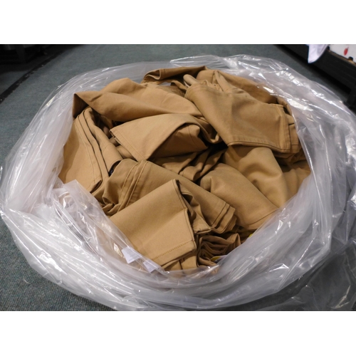 3210 - Quantity of women's Andrew Marc beige trousers - mixed size * this lot is subject to VAT