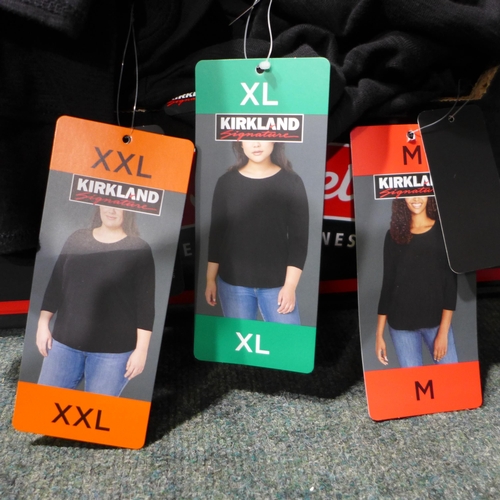 3222 - Quantity of women's Kirkland Signature ¾ size black tops - mixed size * this lot is subject to VAT